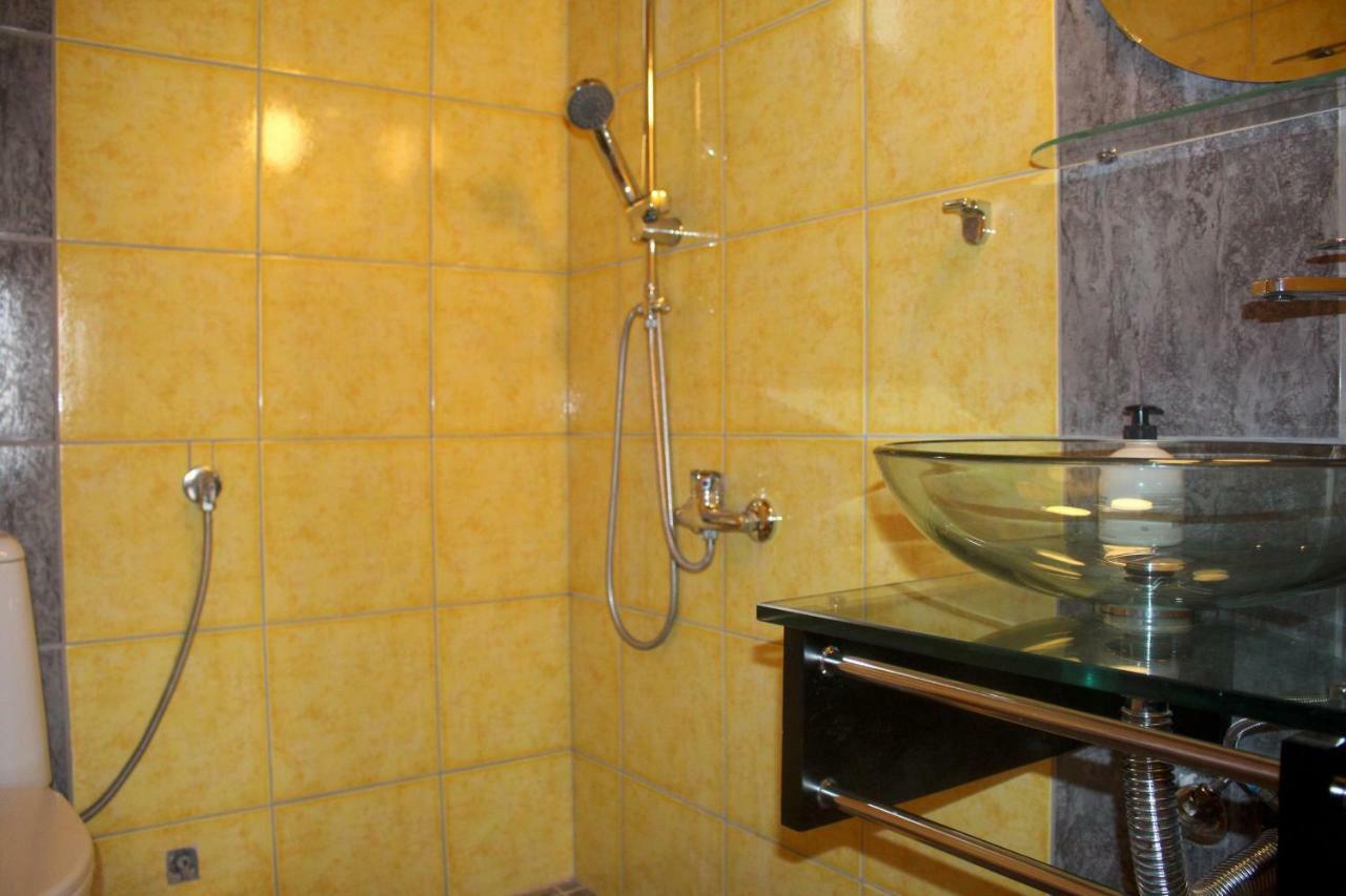 Marema 1 Apartment Kompoi Luaran gambar